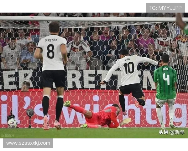 内维尔批评维尔茨比赛理解幼稚强调其跑位糟糕与过度参与防守问题